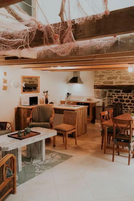Gite Naturia - Chaumiere De Berringue Plouhinec  Luaran gambar
